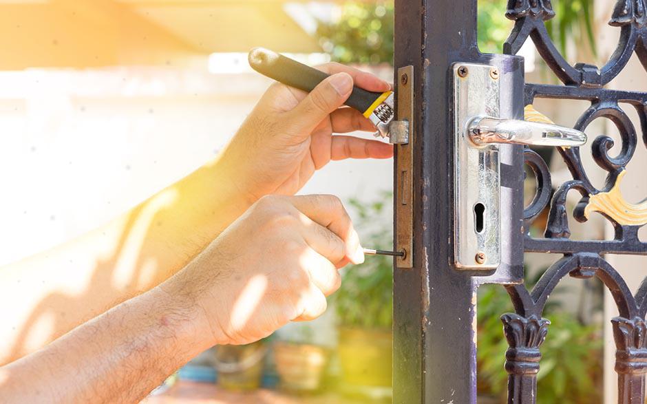 serrure de sécurité porte d'entrée Élancourt